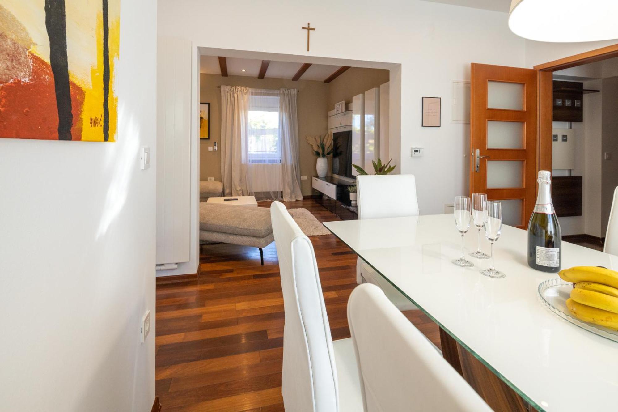 Lumaja Luxury Apartman Biograd Na Moru Exterior photo